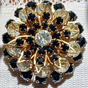 Vintage 2" Black & Clear Crystal Brooch (Head Turner!!)